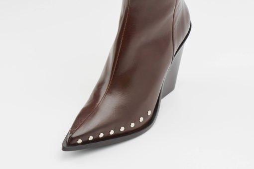 Western studded boots in dark brown
