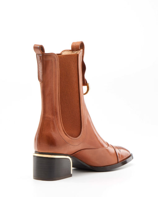 Tan brown chelsea boots